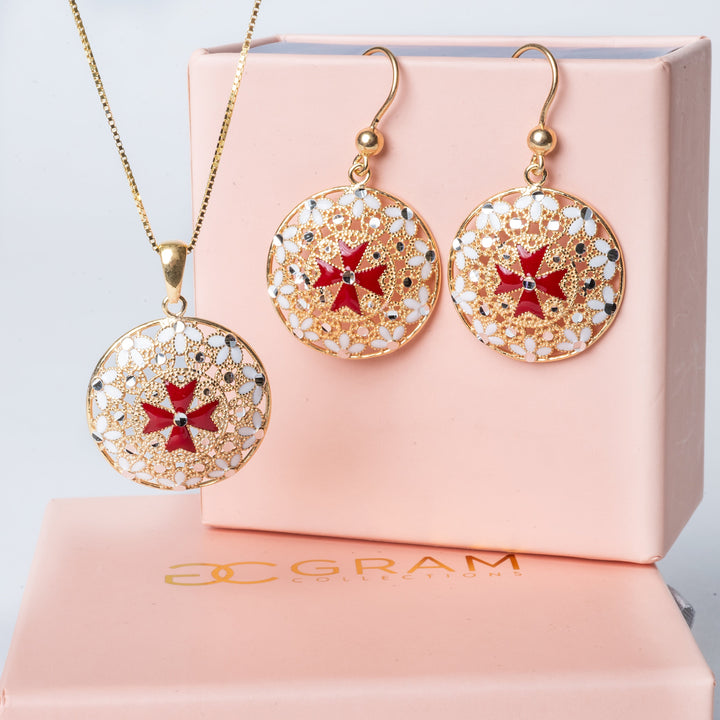 Gerit Earrings and pendants - a close look up of a jewelry and its box . 
