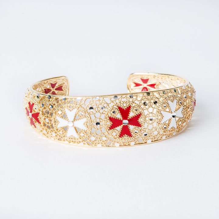 Close up of Cetta Bracelet 