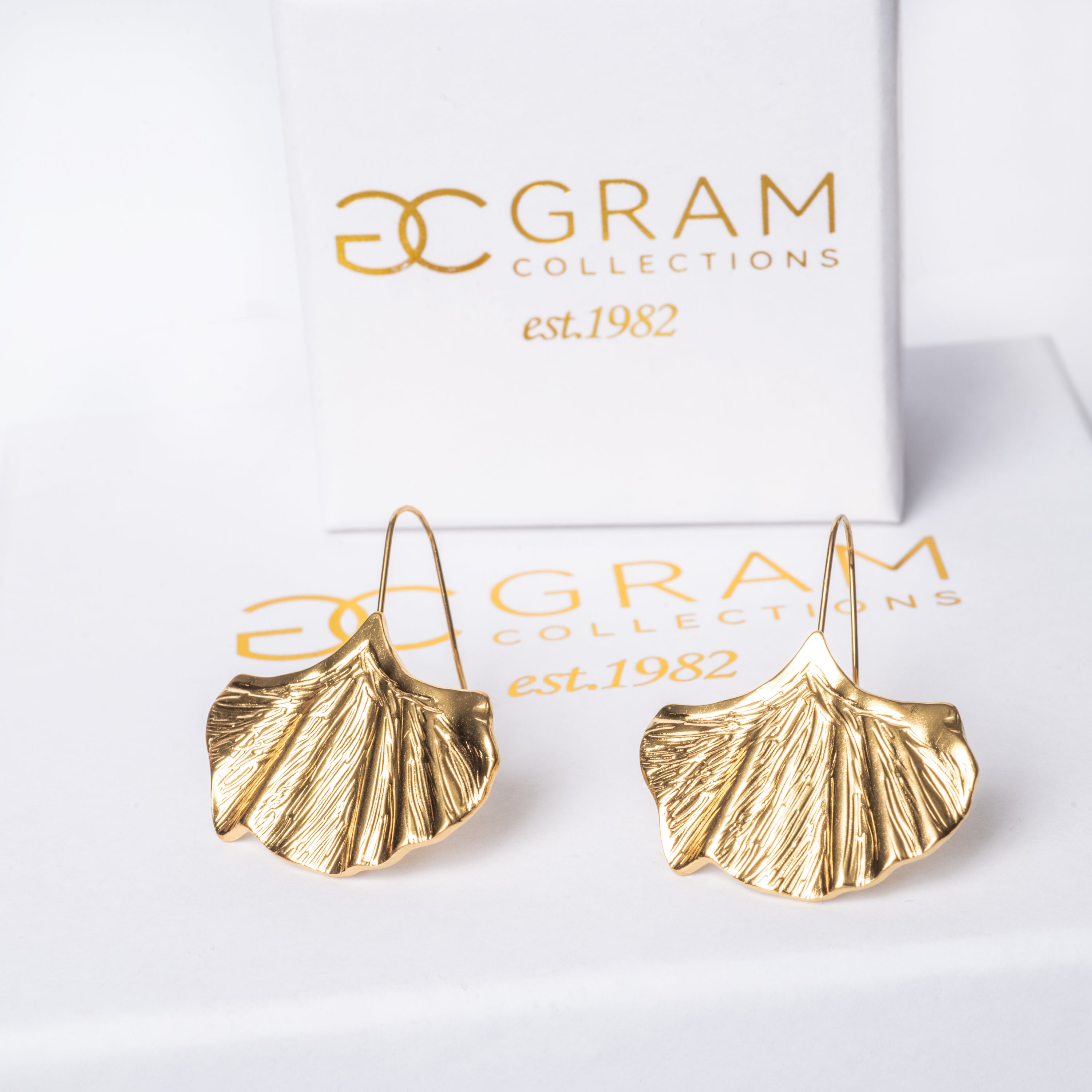 Lilly Gold Earrings