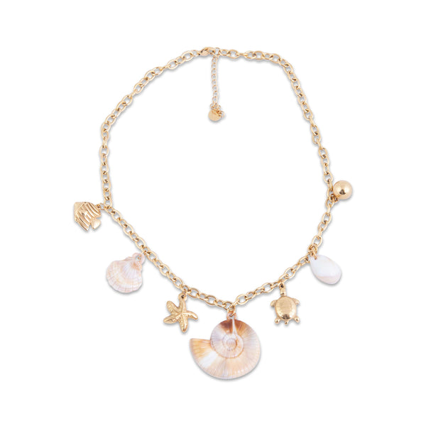 MarsaXlokk Necklace with shell and starfish charms on a white background