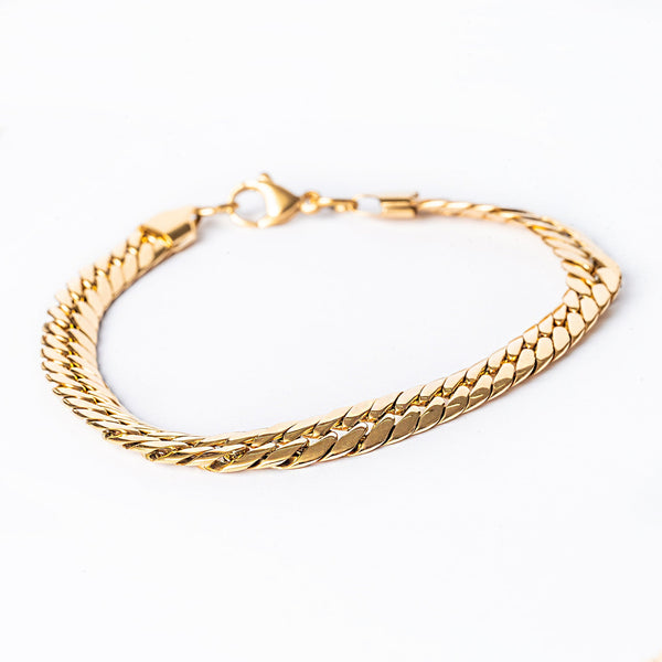 Verona Bracelet close up view 