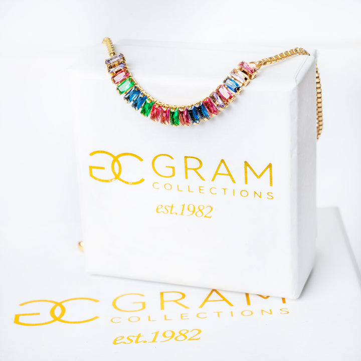 Ariana Bracelet attached on the top of its uniquely designed white box. 