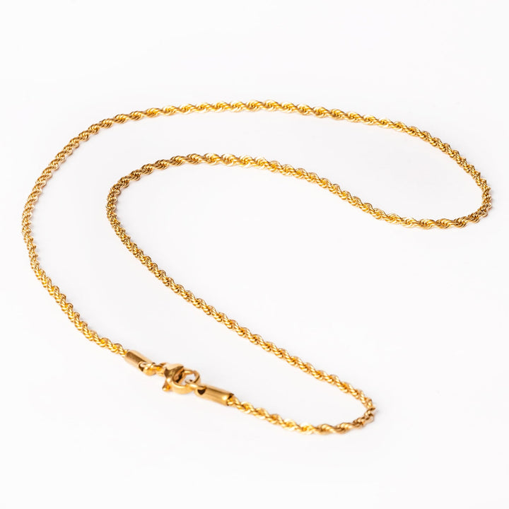 Bergamo chain necklace on a white background