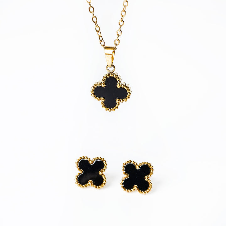 Fiore Set in blue colour pendant standingin the center of the image against a white background. 