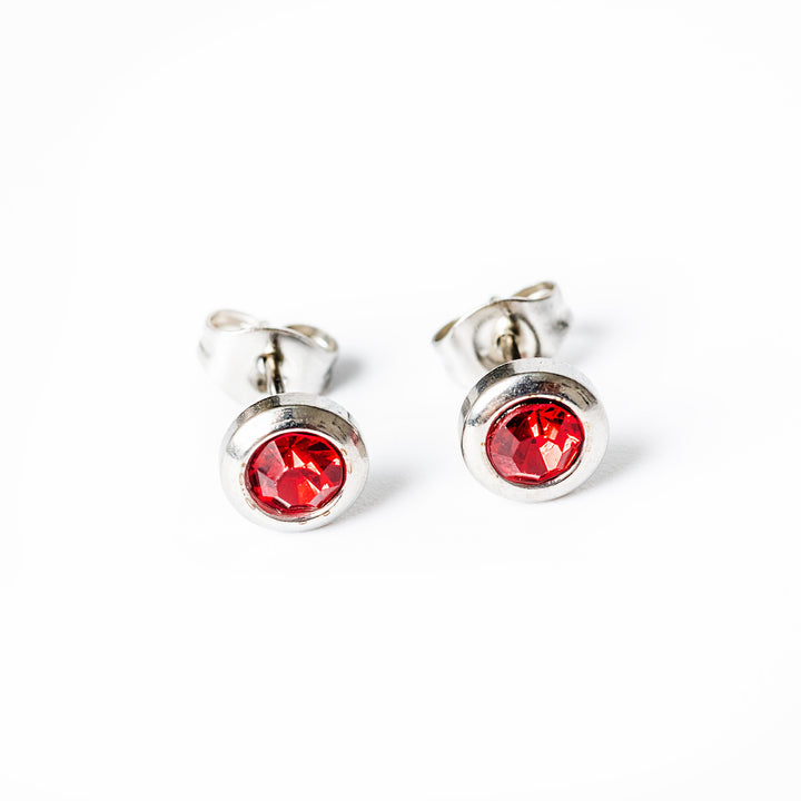 Close up view or Gabriella Silver Earrings red colour 