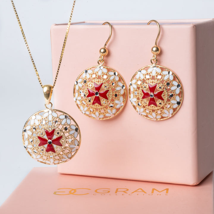 Gerit Earrings and pendant set attached to its box. 