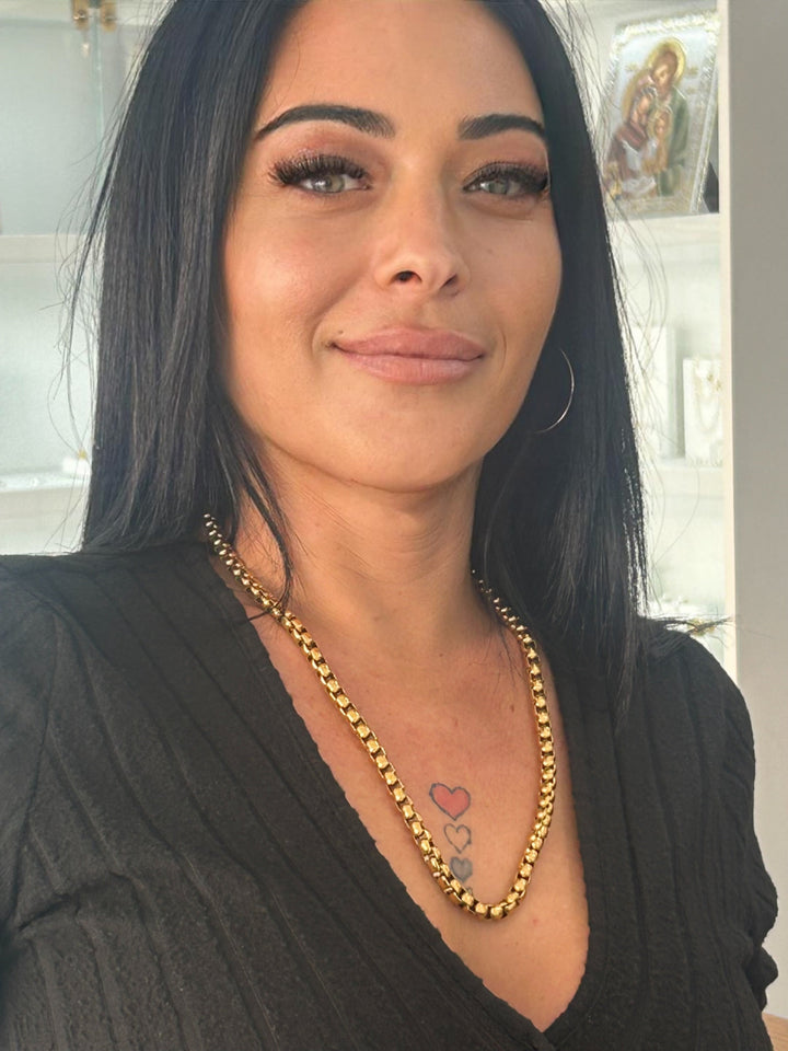 a model wearing Tal-Pappagal Necklace 