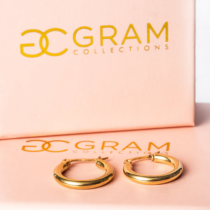 Svetlana Earrings placed on its uniquely designed box. 
