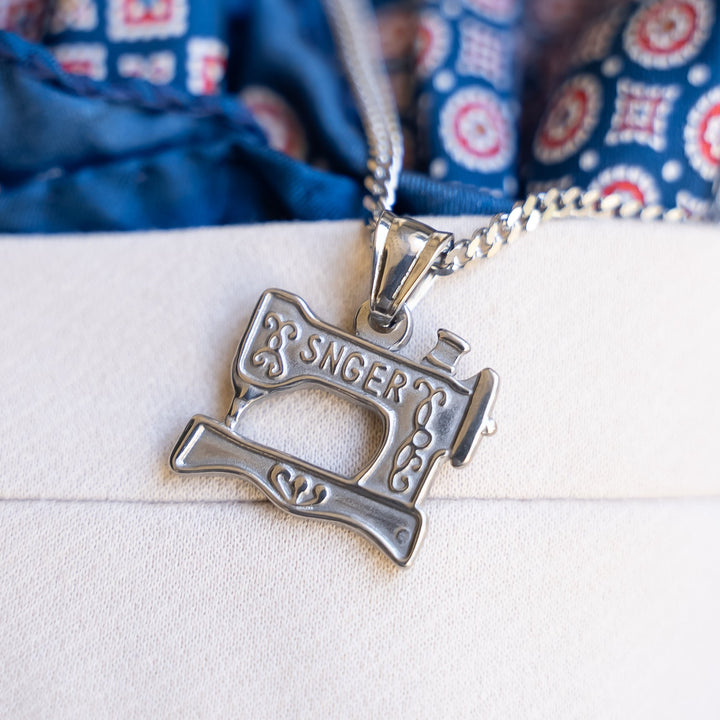 The Tailor Necklace wallpaper 