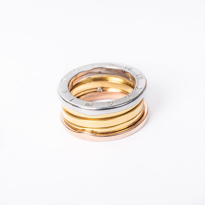 A top view of Omnia 3 colour standing in the center of the image against a white background. 