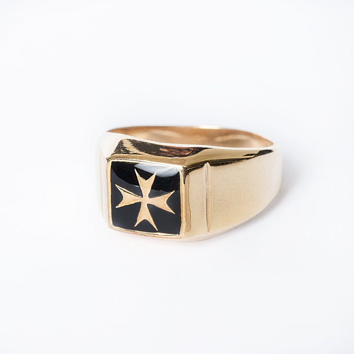 Gianni Gold Ring side view 